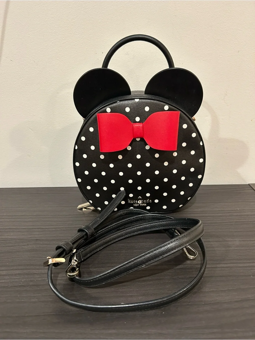 Kate Spade New York Disney × Minnie Mouse crossbody bag EUC